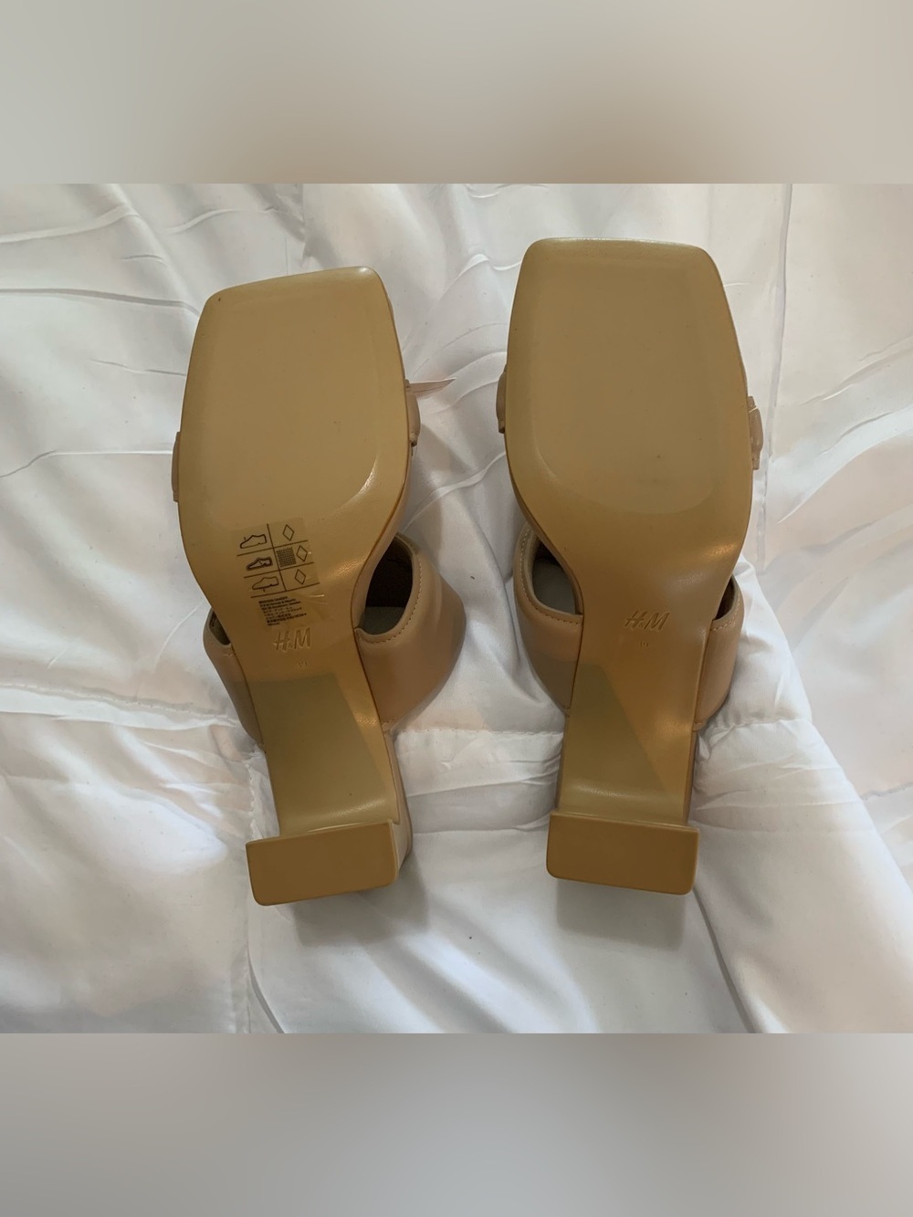 New H&M Heels Size 8 - Picture 2 of 2